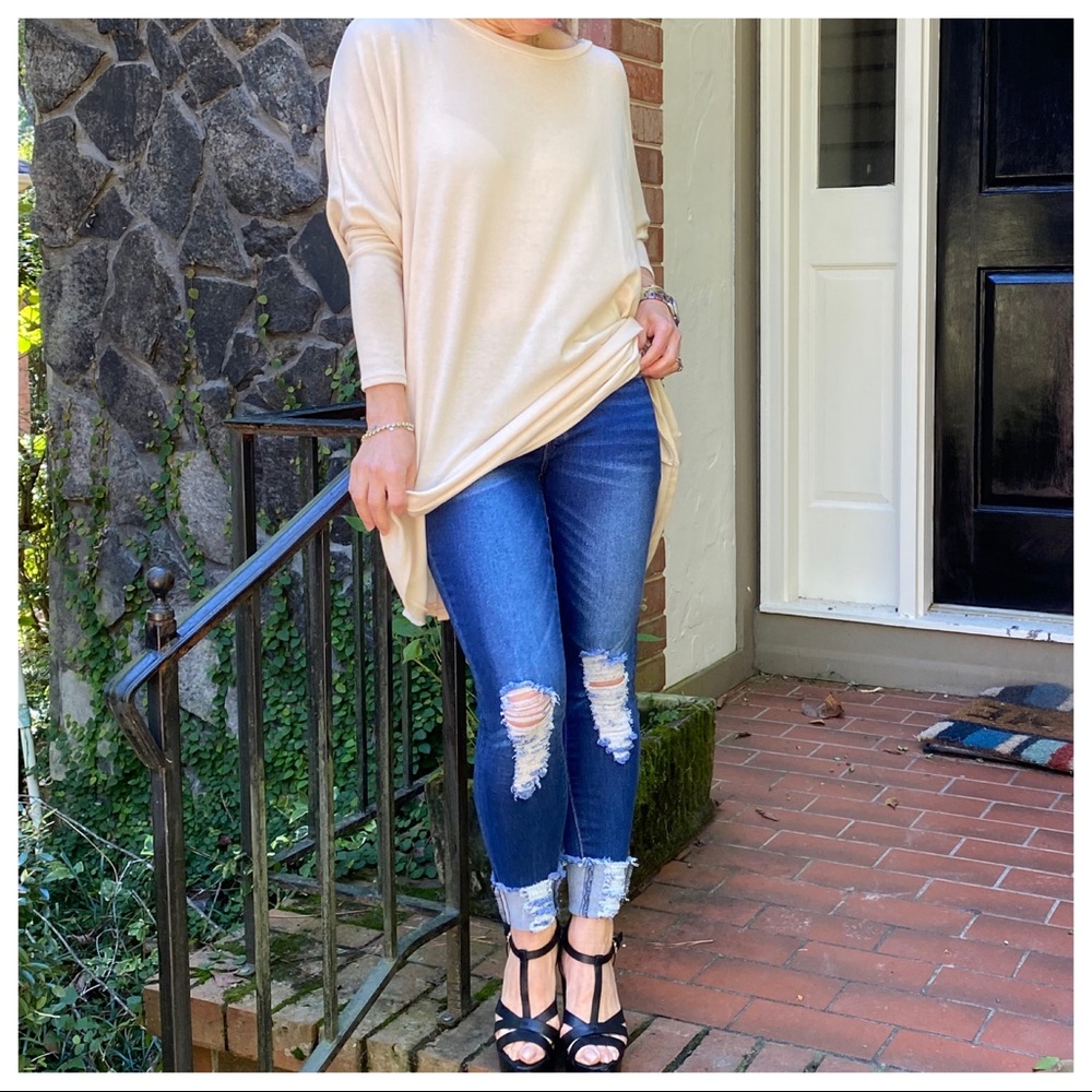 OVERSIZED LOOSE FIT CREAM KNIT SWEATER - Picture 6 of 9